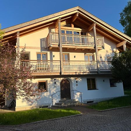 Barrierefreie 3-Zi.-Ferienwohnung Mit Gartenzugang In Ruhiger, Zentrumsnaher Lage Oberammergau Luaran gambar