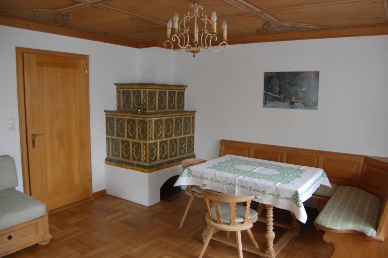 Barrierefreie 3-Zi.-Ferienwohnung Mit Gartenzugang In Ruhiger, Zentrumsnaher Lage Oberammergau Luaran gambar